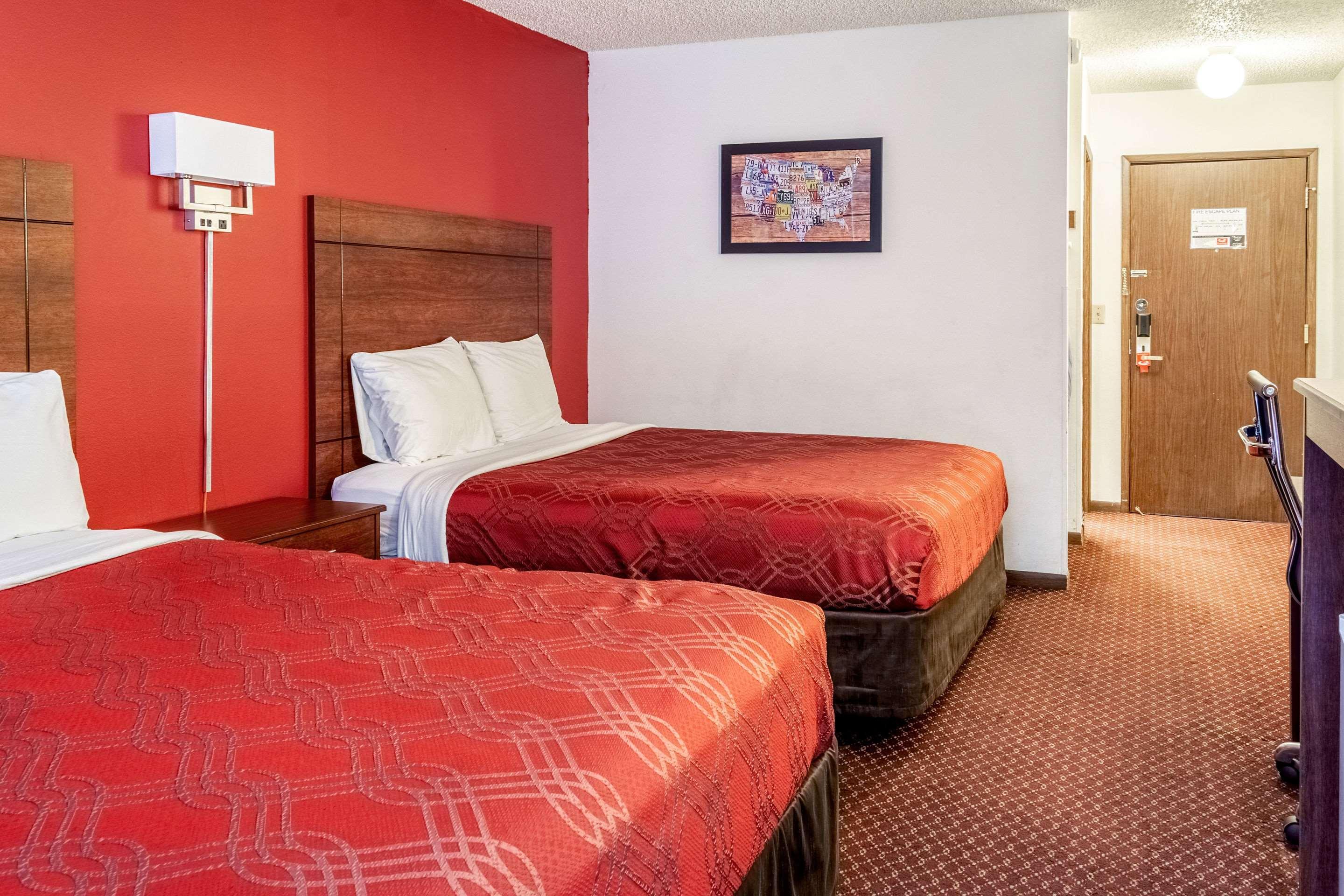 High Desert Inn Prineville Buitenkant foto